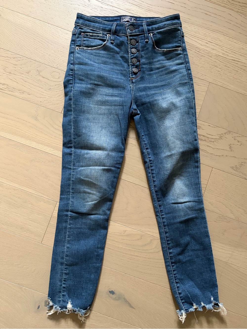 Abercrombie & Fitch Simone High-Rise Button-Fly Distressed Ankle Jeans 26 short